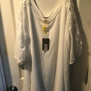 White Layered Top with Embroidered Sleeve Size 3XL byRoiii New with Tags